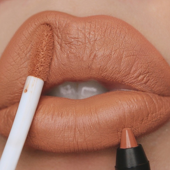 Beauty Vaulte Silky Sophia Liquid Matte Lipstick and Lip Liner Set - Picture 6 of 8